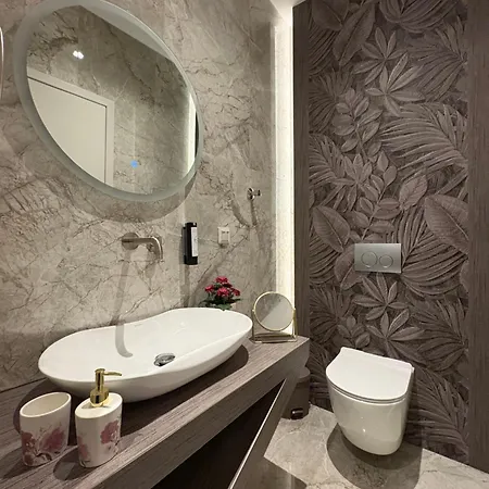 Luxury Maison De Luxx A11